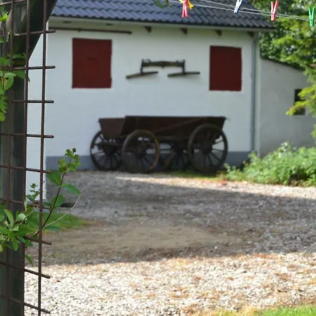 Bed & Breakfast Vibes